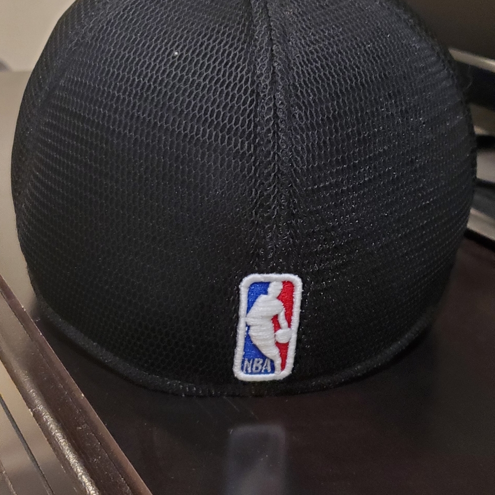 SAN ANTONIO SPURS CAMO HAT SIZE MED LARGE FLEXA FIT NBA FITTED HAT - Picture 2 of 5
